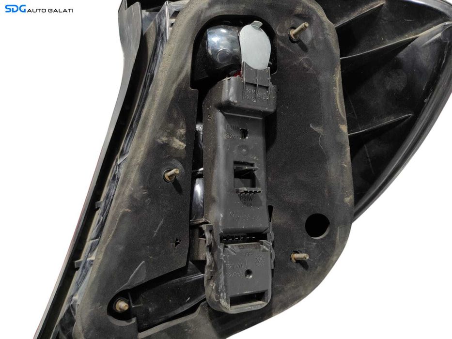 Stop Lampa Tripla Stanga Mercedes Clasa C Class W203 Coupe 2001 - 2007 [L5250]