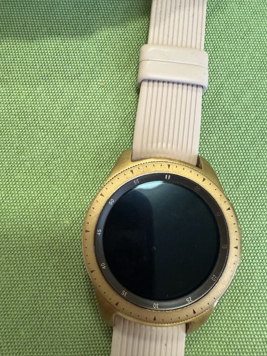 Часовник Samsung Galaxy Watch 42mm