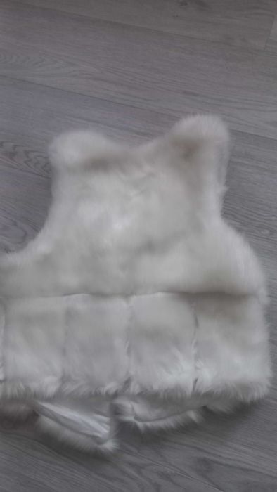 Пухено дамско елече