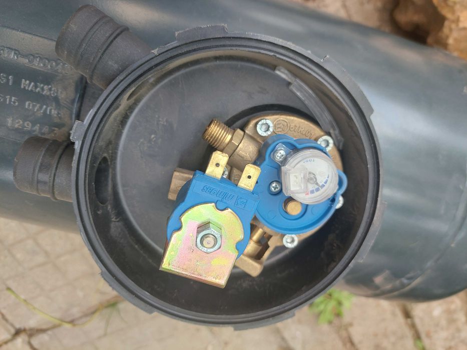 Бутилка газова 15 кг нивомер