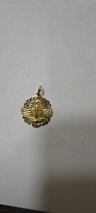 Pandantiv medalion aur 18k 2.67gr(r)