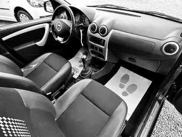 Дачия Логан MCV 1.6 На части