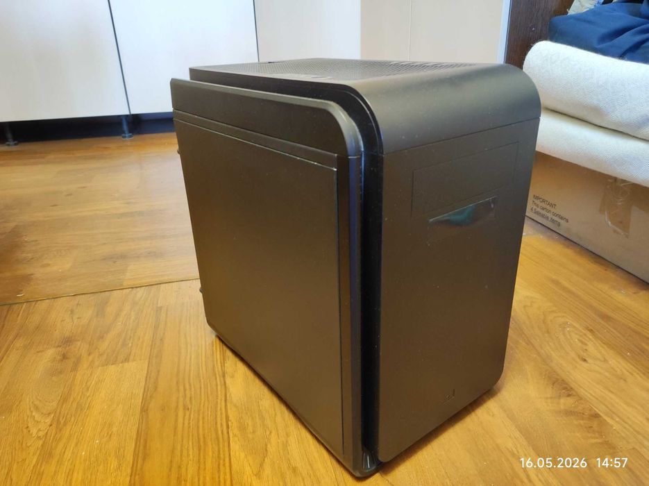 Корпус Aerocool DS Cube, micro-ATX