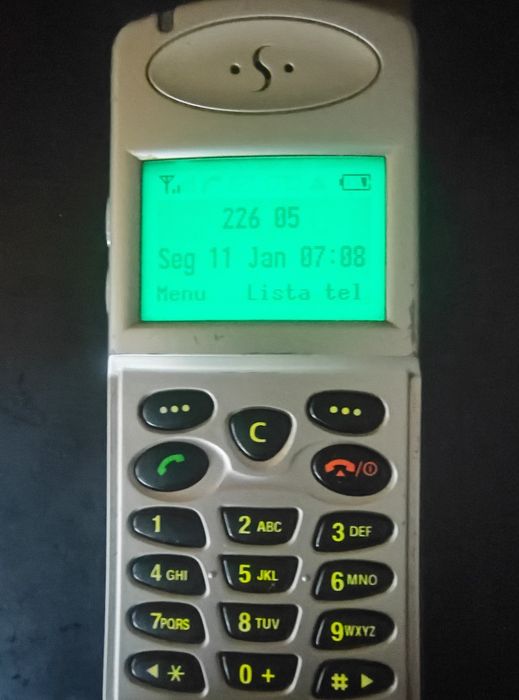Samsung f2400 ( decodat)