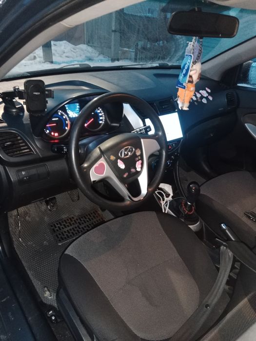 Продам машину Hyundai Accent