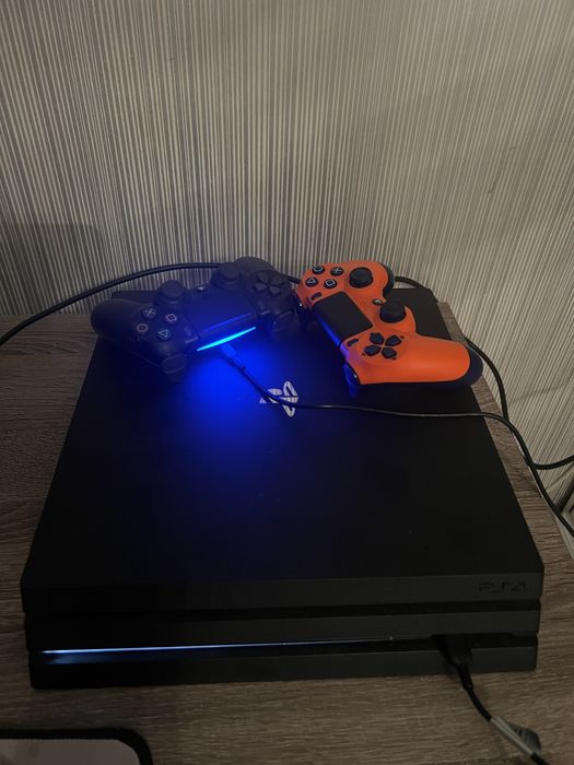 PlayStation 4 PRO, 1 TB, MODABIL, neutilizat din 2019!! IMPECABIL
