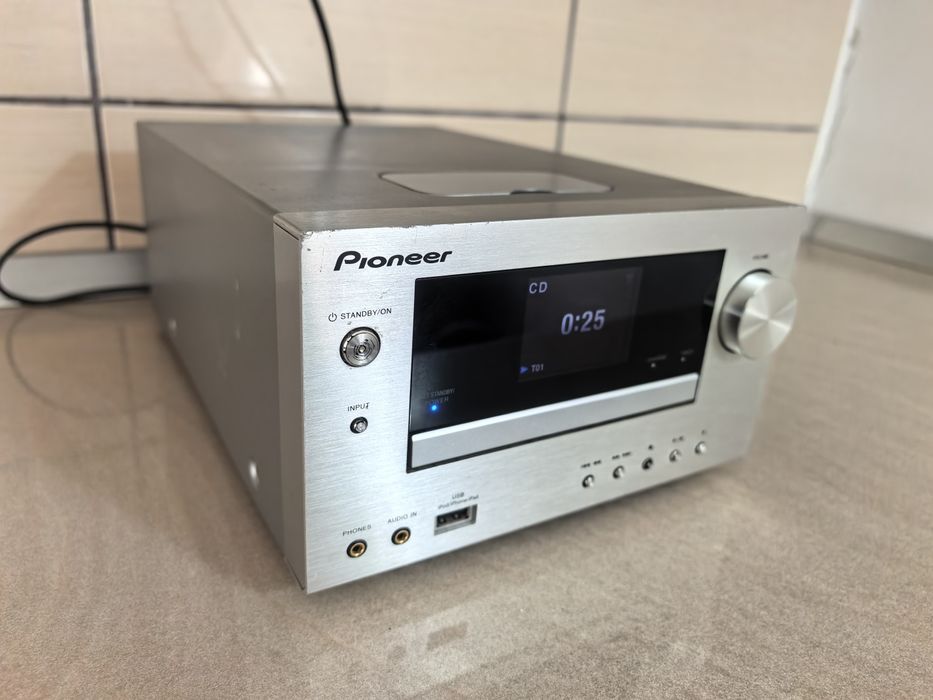 Receiver CD Pioneer XC HM 81S amplificator statie bluetooth tuner internet radio iPod