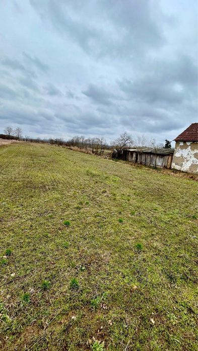 De vanzare teren intravilan Husasau de Tinca 2272 mp.