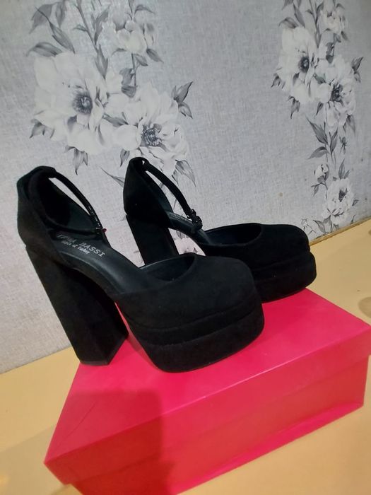 Женская обувь.. Бренд