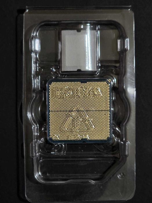 Procesor AMD Ryzen 9 9950X3D 4.3GHz 16nuclee nou