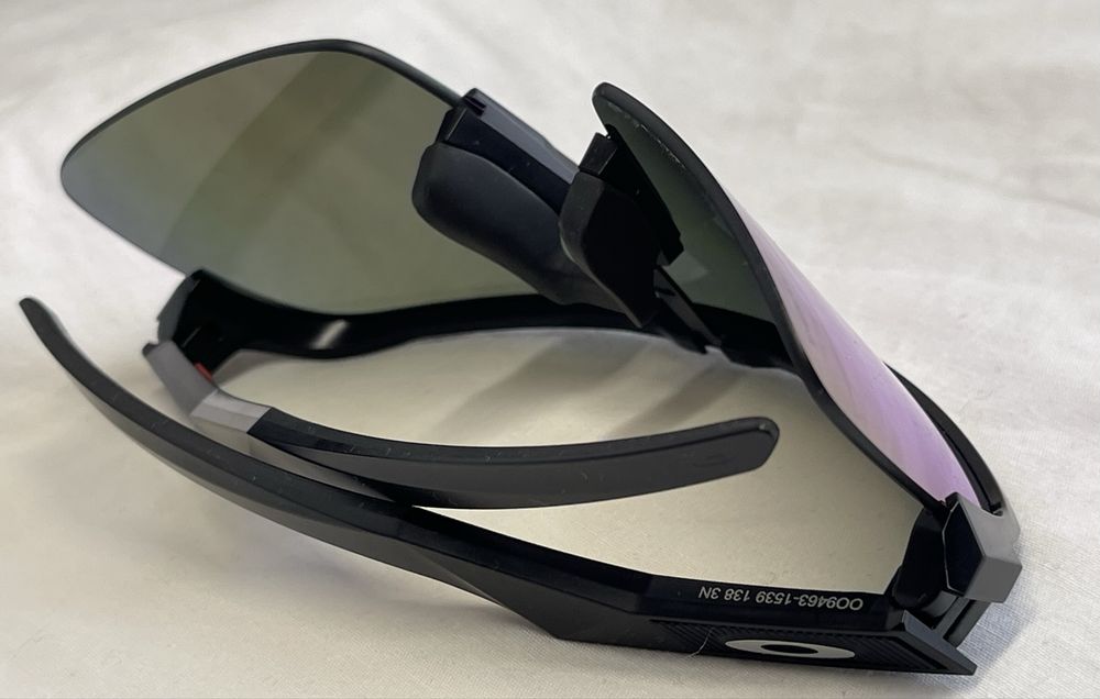 Oakley sutro lite