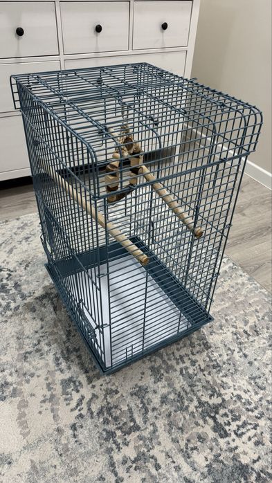 Продается клетка для попугая