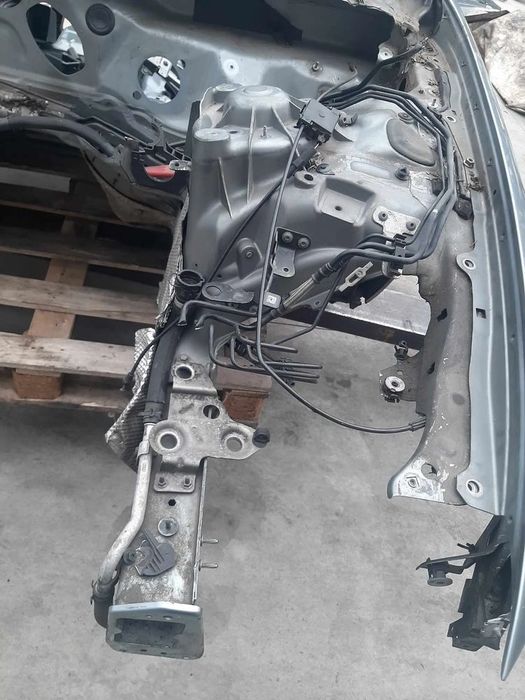 lonjeron cu semi aripa  audi a6 c7 4g 2013  4g0805677