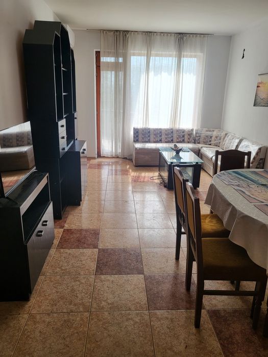 Дава се под наем Тристаен апартамент в Варна, Чайка - 105 кв.м за 663 € - Снимка #3