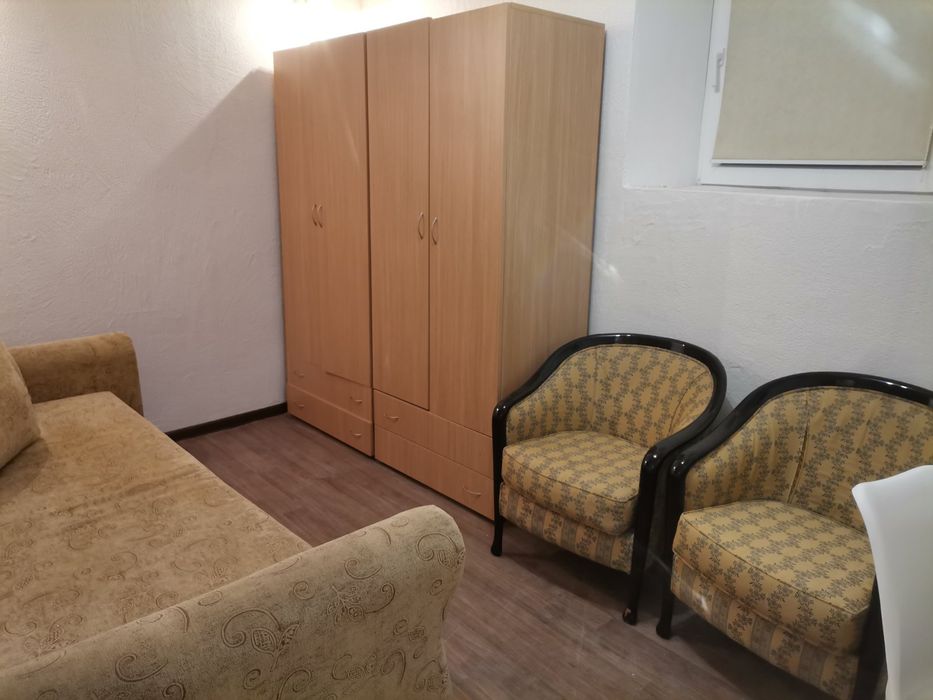 Дава се под наем Двустаен апартамент в Варна, Гръцка махала - 30 кв.м за 357 € - Снимка #2