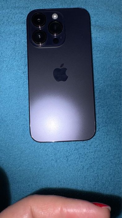 Продаю IPhone 14 pro
