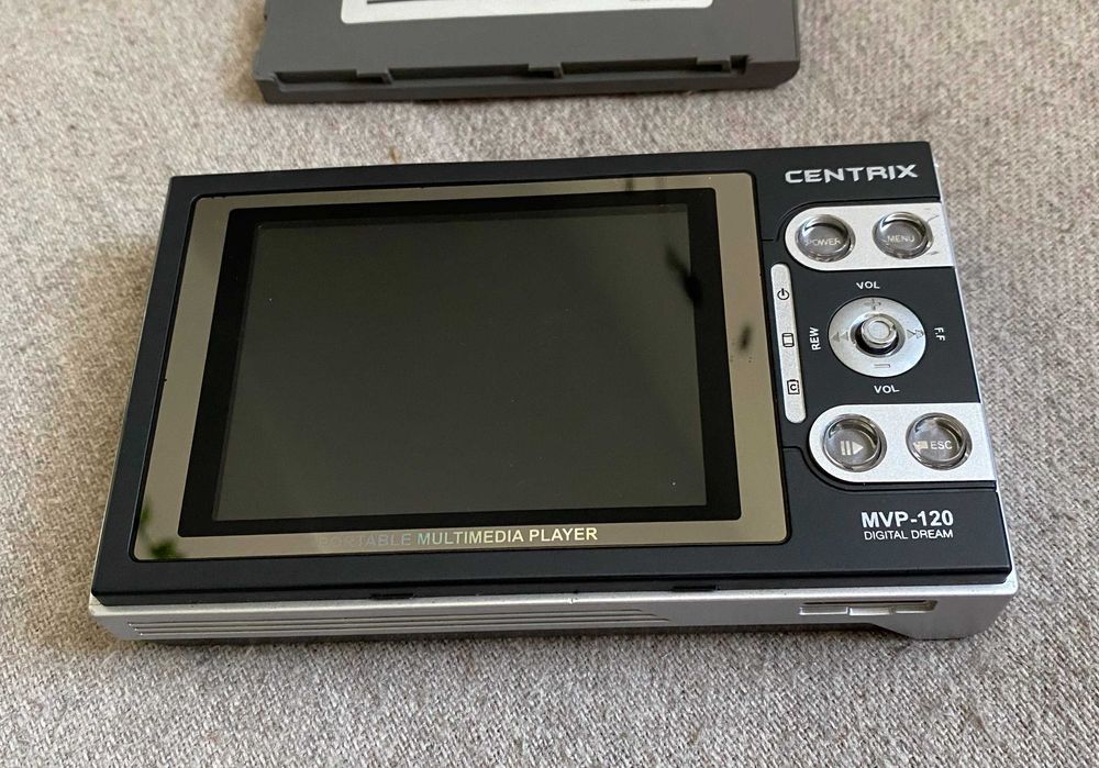 Centrix MVP-120 Portable Multimedia Player – baterie umflată, neprobat