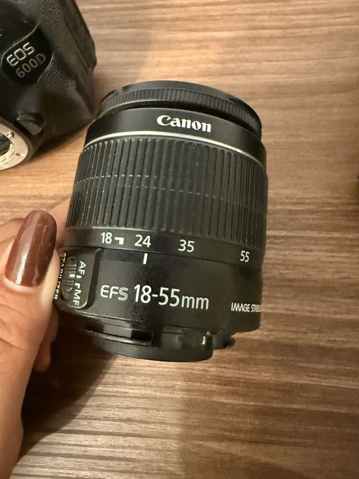 DSLR Canon EOS 600D Kit 18-55mm IS II + Battery Grip + 4 Baterii + Accesorii complet