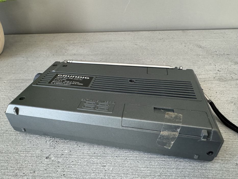 Radio Grundig Yacht Boy 210