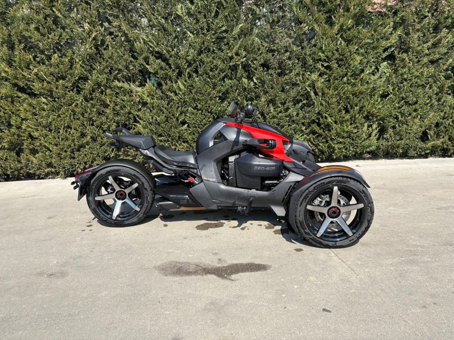 Can-Am  Ryker  900