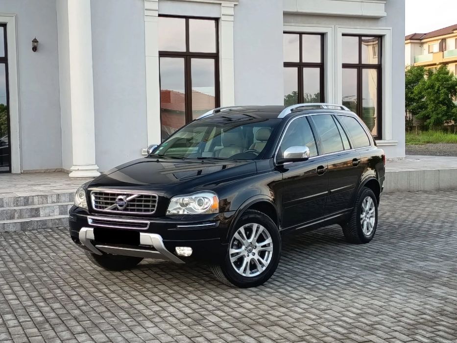 Volvo XC 90 D5 AWD – 2.4 Diesel 224 CP 2012 7 Locuri Finantare Livrare Gratuita