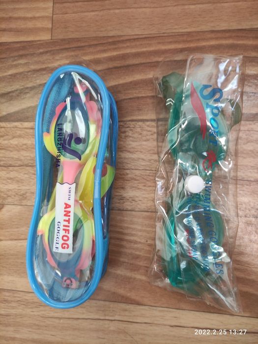 Плавки очки шапочка для купания.