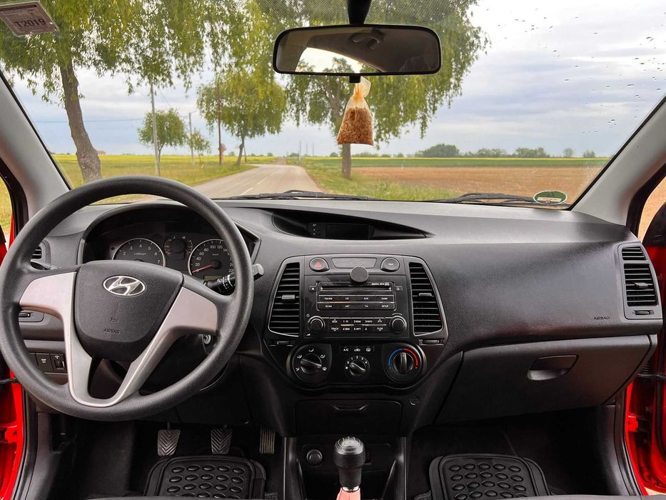 Hyundai i20 • 2009 • Benzină 1.3