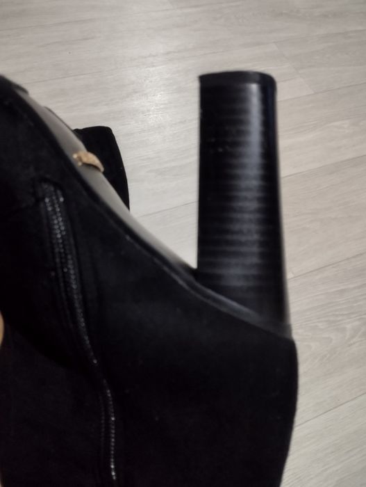 Продам зимние сапоги 39рр