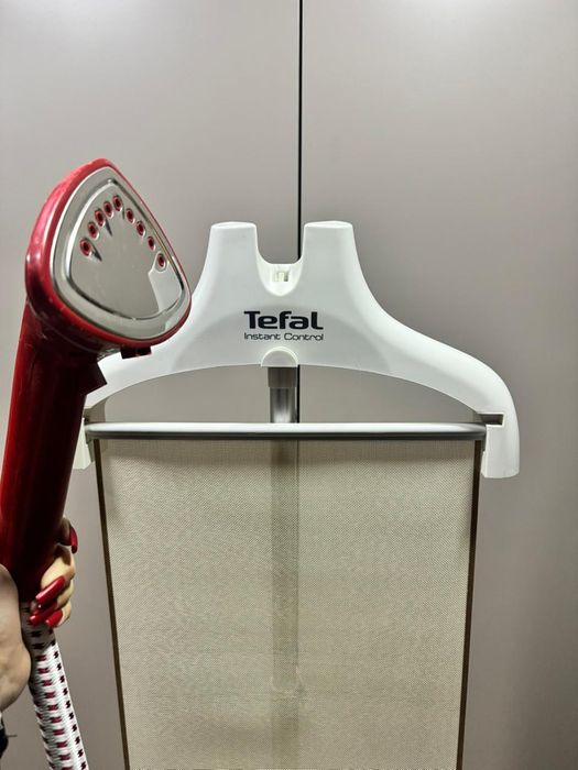 Отпариватель вертикальный Tefal