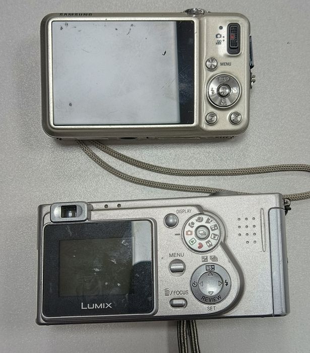 Фотоаппараты Самсунг и Панасоник.