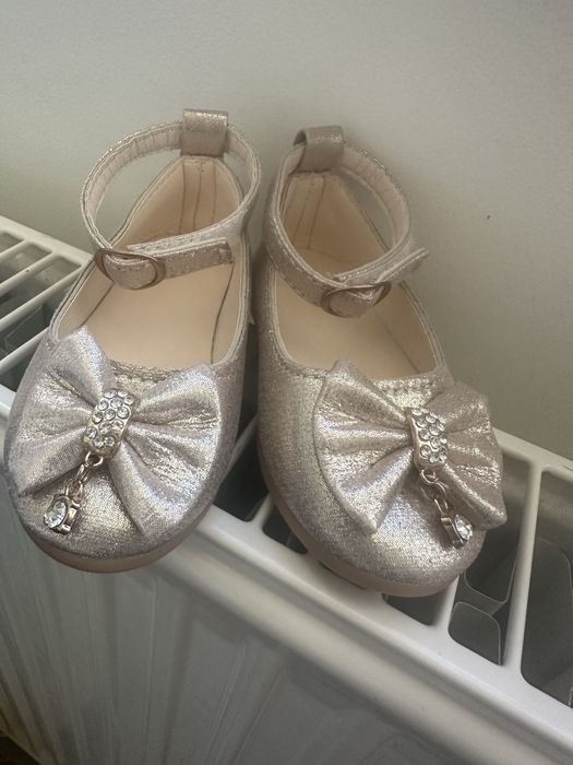 Pantofiori de printesa marimea 23