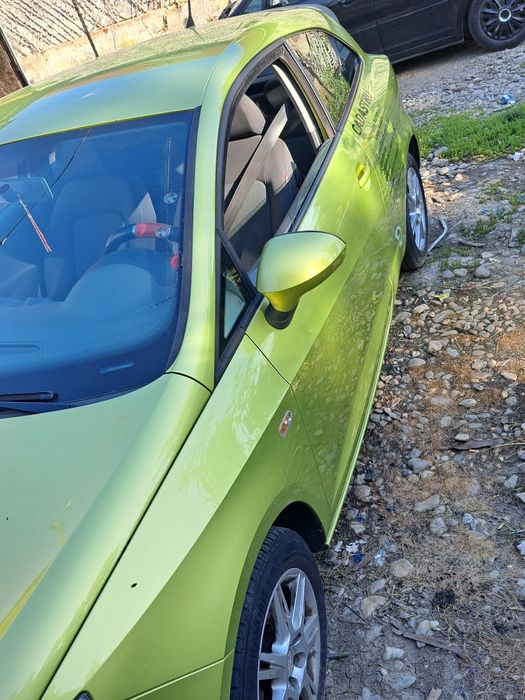 Vând sau schimb seat ibiza