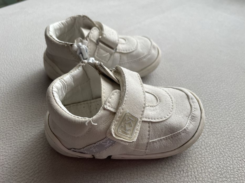 Колев и Колев Буйки за прохождане, размер 19/20 EU