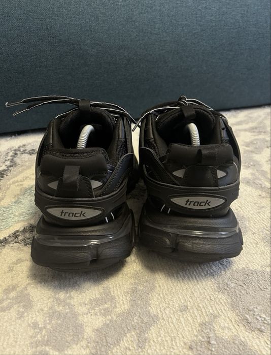 Balenciaga track mărimea 44 noi nouți cu săculeț