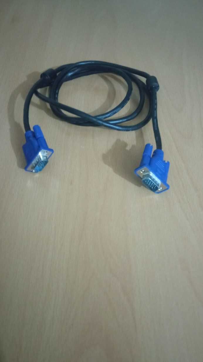 Vând Cablu VGA 15 pini conectare PC la monitor Sectorul 4 • OLX.ro