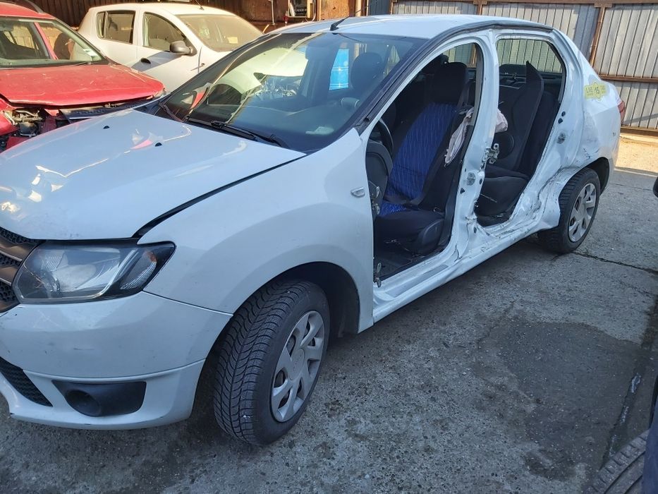 Dezmembrez Logan Berlina 1,2 16 V 2014