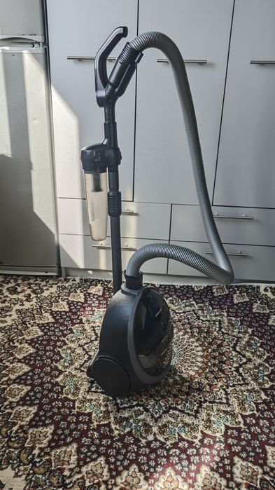 Пылесос сотилади Номи самсунг