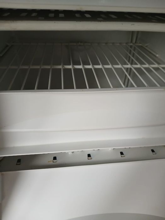 Продам морозильник