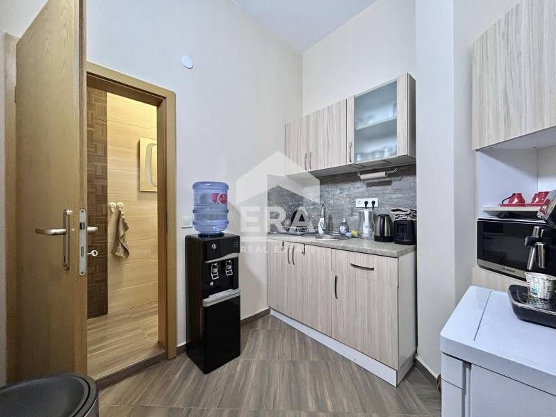 Продава се Магазин в София, Манастирски ливади - 136 кв.м за 2566 €/кв.м - Снимка #2