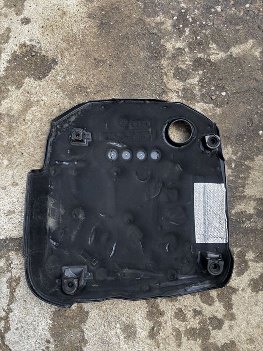 Capac motor cu burete Audi 2.0 tdi 190 cp CNHA