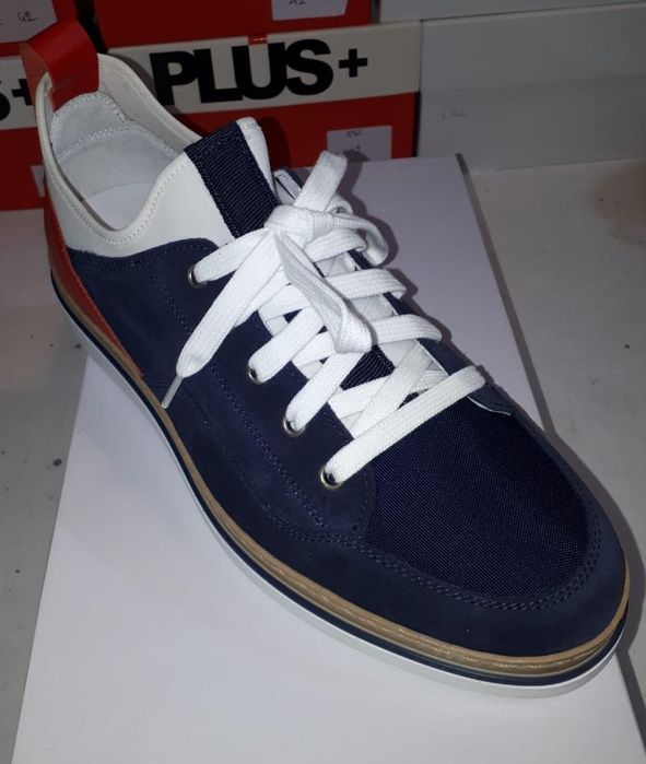 Adidași Casual Premium, piele întoarsă, Noi, Italia, Mărimea 42.5