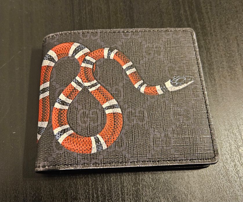 protofel gucci sarpe