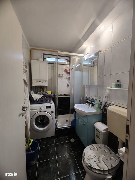 De vanzare apartament 3 camere, zona Progresu