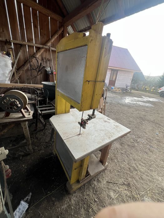 Circular bazic vertical