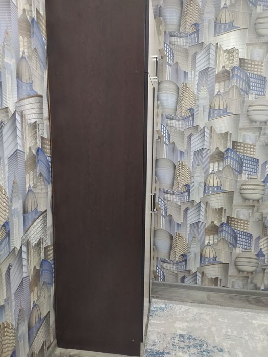 Шкаф небольшой 2 метр