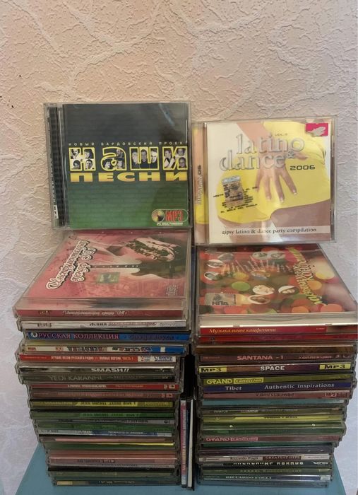 CD, DVD диски , аудио кассеты по 2000тг /шт