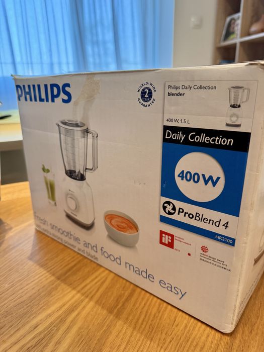 Vând blender Philips Daily Collection Blender 400W, în stare foarte bună, perfect funcțional
