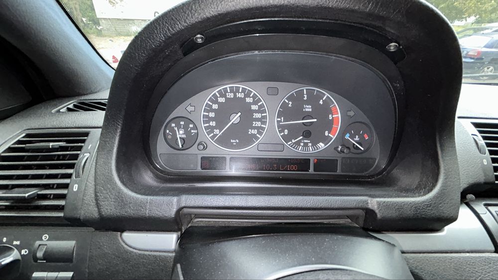 BMW X5 E53 3.0 218