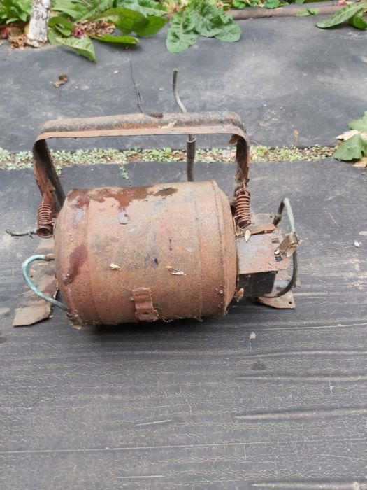 Продам компрессор от холодильника Мир СССР