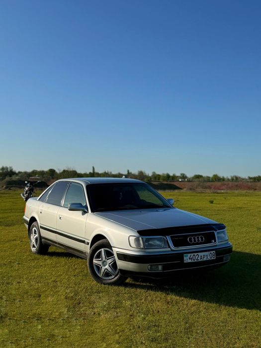 В продаже Ауди 100 ц4 2.3